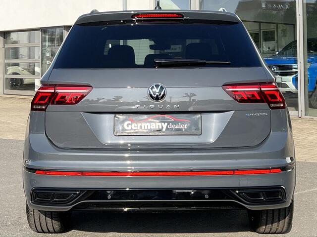 Volkswagen TIGUAN 1.4TSI E-Hybrid 245pk R-Line Pano Head-Up IQ-light 20-Inch Tr-haak Zetels Carbon