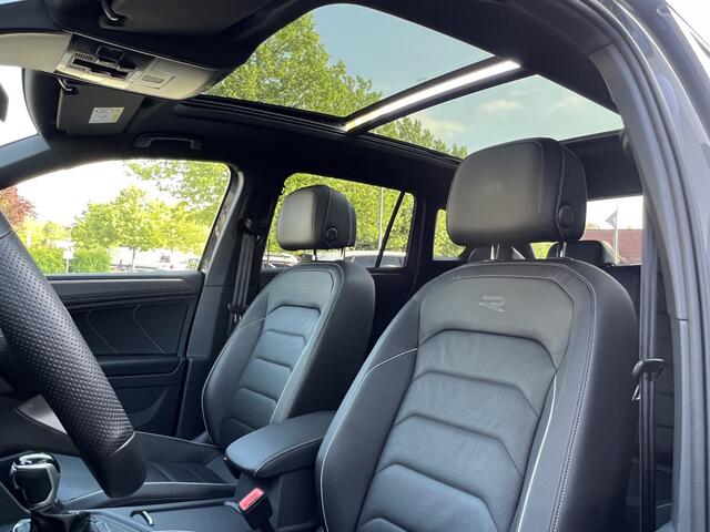 Volkswagen TIGUAN 1.4TSI E-Hybrid 245pk R-Line Pano Head-Up IQ-light 20-Inch Tr-haak Zetels Carbon