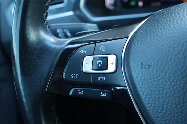 Volkswagen TIGUAN 1.5 TSI 150 PK ACT DSG R-LINE HIGHLINE | TREKHAAK | VIRTUAL COCKPIT | ADAPTIVE CRUISE | KEY-LESS | LED | CARPLAY