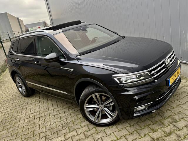 Volkswagen TIGUAN 1.5 TSI AUT R-LINE 7PERS. PANODAK TREKHAAK
