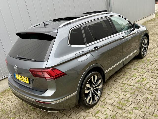 Volkswagen TIGUAN 1.5 TSI AUT R-LINE 7PERS. PANODAK TREKHAAK 20" LM