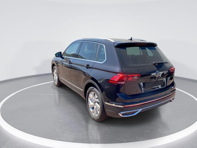Volkswagen TIGUAN 1.5 TSI Elegance · Navigatie · Trekhaak · Camera + Parkeersensoren