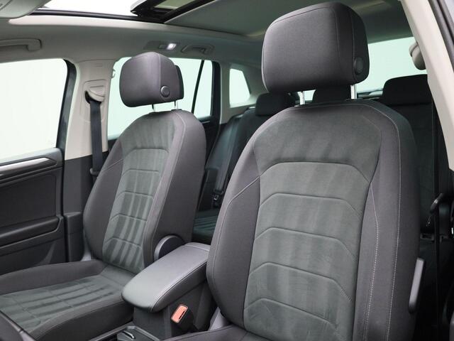 Volkswagen TIGUAN 1.4TSIeHybrid 180kW/245pk Elegance DSG Panoramadak · Apple Car Play · Navigatie