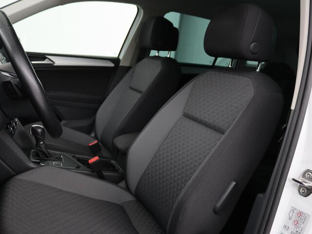 Volkswagen TIGUAN 1.4 TSI ACT Comfortline | Automaat | Navigatie | Adapt. Cruise | LMV | Grootlichtassistent | DAB | Draadloze Telefoonlader