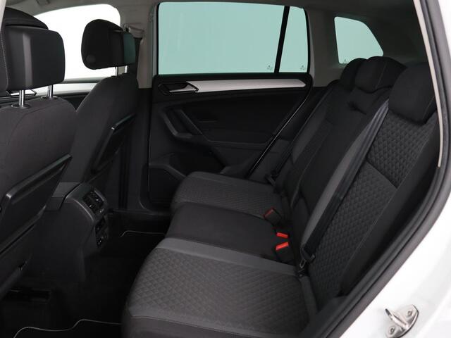 Volkswagen TIGUAN 1.4 TSI ACT Comfortline | Automaat | Navigatie | Adapt. Cruise | LMV | Grootlichtassistent | DAB | Draadloze Telefoonlader