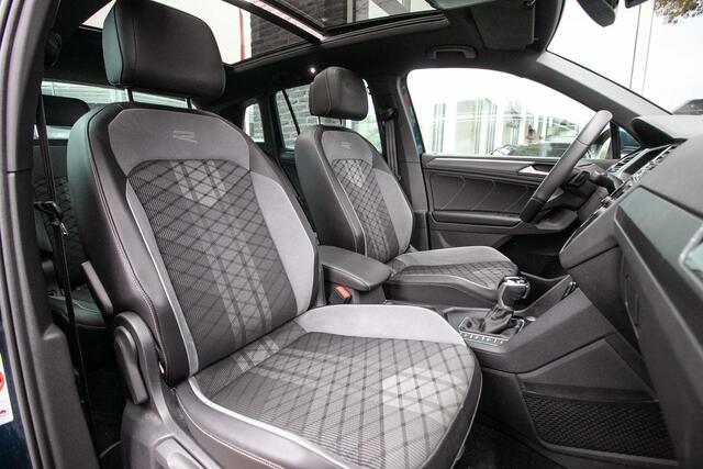 Volkswagen TIGUAN 1.4 TSI eHybrid R-Line Business+ - All-in rijklrprs | Navi | Panodak | Camera | GRATIS TREKHAAK