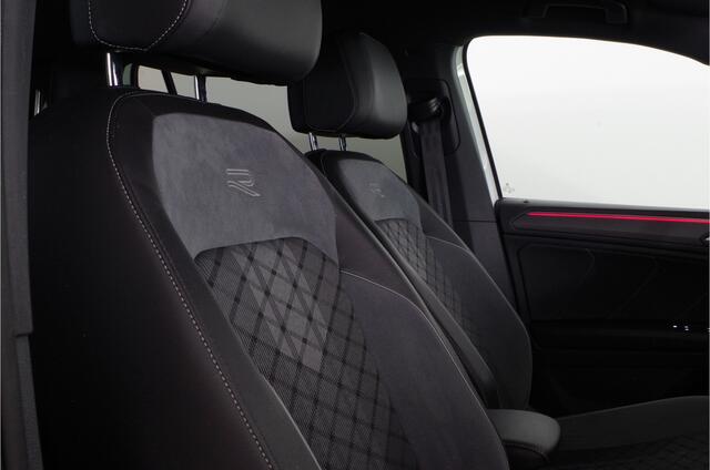 Volkswagen TIGUAN 1.5 TSI R-Line > IQ.Light/trekhaak/20 inch Suzuka/Black Style Design-pakket...
