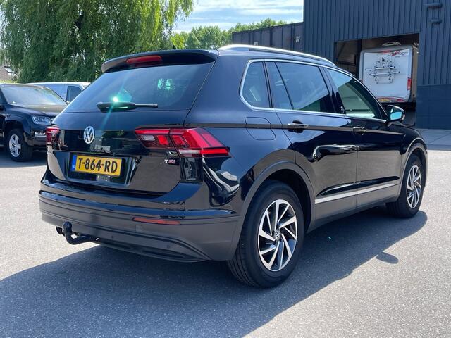 Volkswagen TIGUAN 1.4 TSI ACT 150pk DSG Comfortline | Pano | Standkachel | Trekhaa