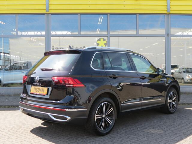 Volkswagen TIGUAN 1.5 TSI Elegance -150pk- Automaat | Trekhaak | Matrix LED | Stuur Verwarming | Dodehoek Sensor | Park Assist | Rijklaarprijs incl. 1 jaar Bovag garantie
