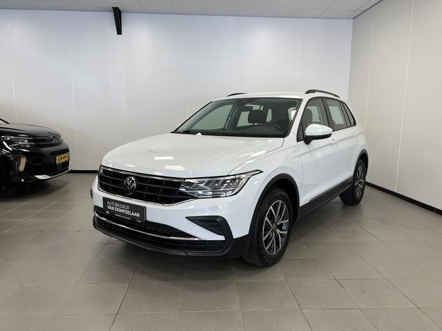 Volkswagen TIGUAN 1.5 TSI Life Business / 150PK / NAVI / STOEL-STUURVERW. / PDC / 1800KG TREKG.