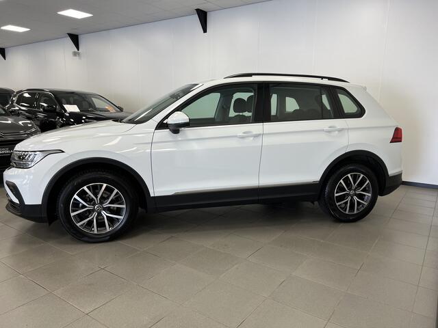 Volkswagen TIGUAN 1.5 TSI Life Business / 150PK / NAVI / STOEL-STUURVERW. / PDC / 1800KG TREKG.