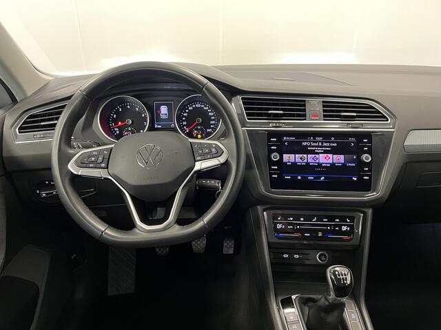 Volkswagen TIGUAN 1.5 TSI Life Business / 150PK / NAVI / STOEL-STUURVERW. / PDC / 1800KG TREKG.