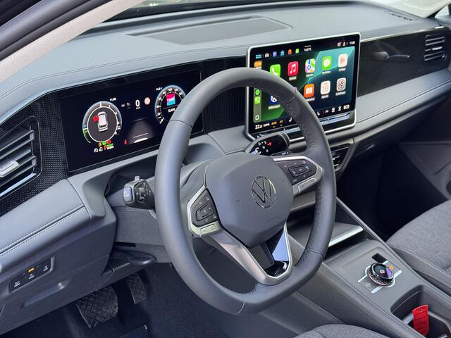 Volkswagen TIGUAN 1.5 eHybrid Life Edition Trekhaak | keyless | 18" | stoel en stuurverwarming