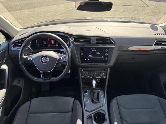 Volkswagen TIGUAN 1.5 TSI ACT Comfortline Business / Schuifkanteldak / Stoelverwarming / Digital Cockpit /