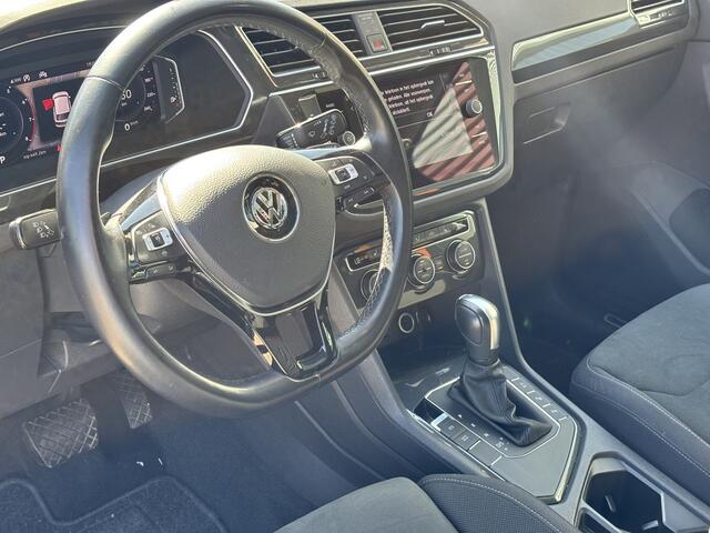 Volkswagen TIGUAN 1.5 TSI ACT Comfortline Business / Schuifkanteldak / Stoelverwarming / Digital Cockpit /