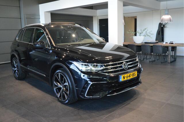 Volkswagen TIGUAN 1.4 TSI eHybrid 3X R-LINE pano leer camera trekhaak 20 inch !!