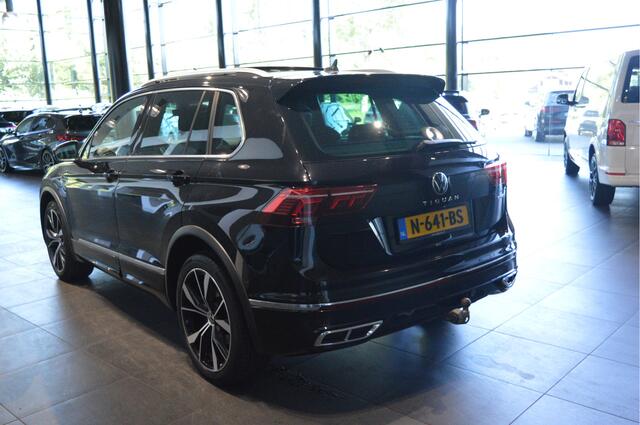 Volkswagen TIGUAN 1.4 TSI eHybrid 3X R-LINE pano leer camera trekhaak 20 inch !!