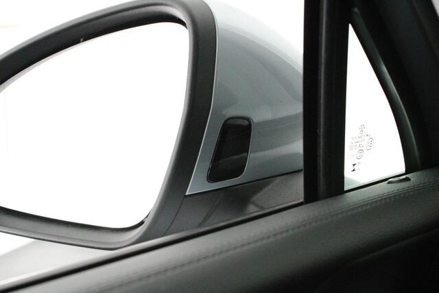 Volkswagen TIGUAN 1.5 204pk eHybrid Life Edition Camera Led Keyless Virtual Cockpit Navigatie