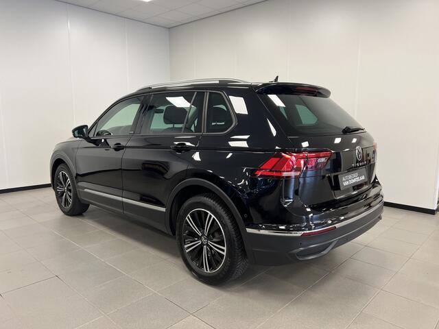 Volkswagen TIGUAN 1.5 TSI 131PK ACTIVE / NAVI / CAMERA / STOEL-STUURVERW. / 1600KG TREKG.