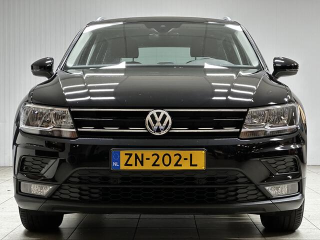 Volkswagen TIGUAN 1.5 TSI ACT Comfortline Business/ DAB+/ Apple + Android/ Lane-Assist./ Grootlicht Assist./ Navi/ Clima/ Adaptive Cruise/ Elek. pakket/ Isofix/ Bluetooth/ Elek. Kofferklep/ 17'' LMV/ Mistl./ PDC/ Dakrails/ Extra getint glas.