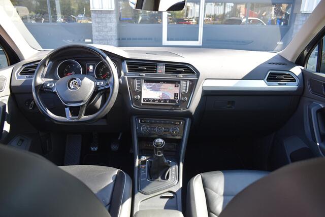 Volkswagen TIGUAN 1.4 TSI Comfortline Business R Navi Panodak Leder Km 79.000!!
