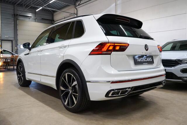 Volkswagen TIGUAN 1.5 TSI R-Line * Trekhaak - IQ Light - Standkachel - 20" - ACC - Keyless *