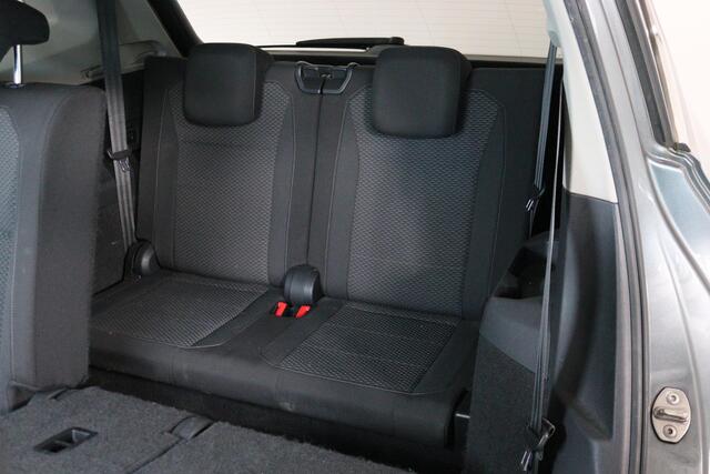 Volkswagen TIGUAN Allspace 1.4 TSI Comfortline, 7-Persoons, Trekhaak, LED-Koplampen, Navigatie, ACC, Activ Info Display,