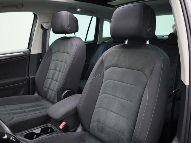 Volkswagen TIGUAN 1.5TSI/150PK ACT Comfortline Business DSG · Panoramadak · Trekhaak · Massagefunctie