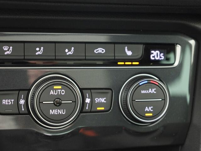 Volkswagen TIGUAN 1.5TSI/150PK ACT Comfortline Business DSG · Panoramadak · Trekhaak · Massagefunctie