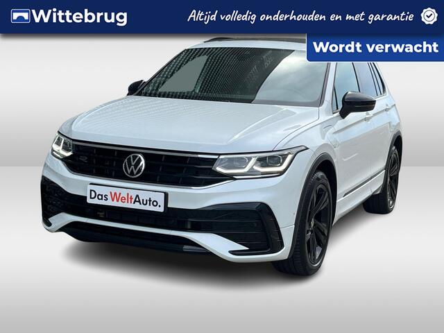 Volkswagen TIGUAN 1.4 TSI eHybrid R-Line Business+ / 19" LMV / Panoramadak / Black Style / Trekhaak / Stuur+Stoelverwarming / Elektrische achterklep / LED Matrix