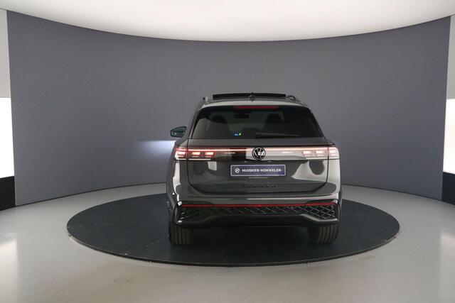 Volkswagen TIGUAN R-Line Edition 1.5 TSI eHybrid 272pk DSG Automaat Trekhaak, Panoramadak, Black Style, 360 camera, Adaptive cruise control, Achteruitrijcamera, LED koplampen, Elektrische achterklep
