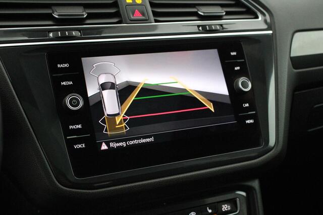 Volkswagen TIGUAN Allspace 1.5 TSI 150pk DSG R-Line Highline 7Pers. Keyless Camera Virtual Cockpit Led Panoramadak Navigatie