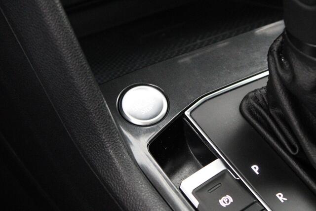 Volkswagen TIGUAN Allspace 1.5 TSI 150pk DSG R-Line Highline 7Pers. Keyless Camera Virtual Cockpit Led Panoramadak Navigatie