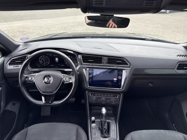 Volkswagen TIGUAN 1.4 TSI 4Motion Highline R-Line / NL Auto / 2000kg Trekgewicht / Trekhaak Wegklapbaar / Schuifkanteldak / Android Auto/Applecarplay / Digital Cockpit / Navi /
