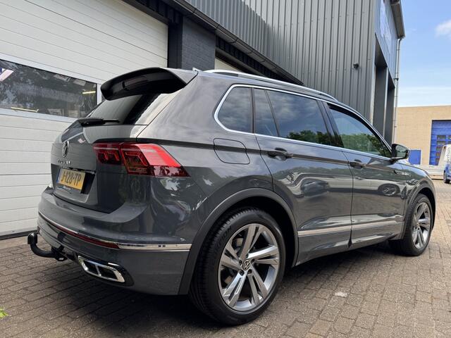 Volkswagen TIGUAN 1.5 TSI R-Line nieuw model/ IQled/trekhaak/camera