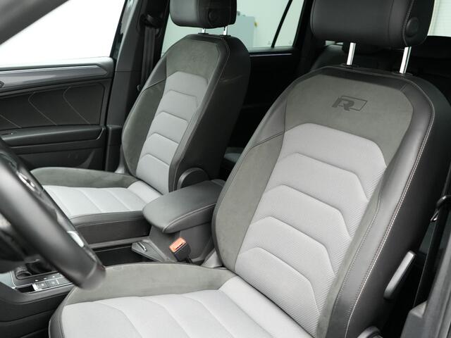 Volkswagen TIGUAN Allspace 1.5 TSI R-Line DSG 150 pk | Trekhaak af Fabriek | Adaptive Cruise | Carplay | Camera | Spraakbediening |