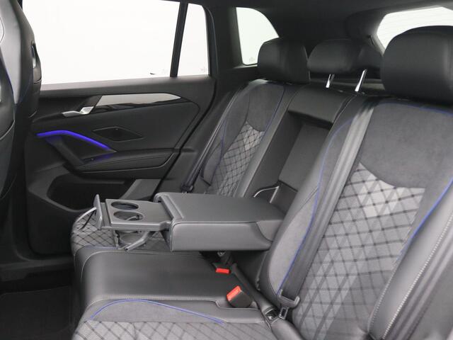 Volkswagen TIGUAN 1.5 eHybrid R-Line Edition Blackstyle, panoramadak, blackstyle, matrix led, trekhaak, 360gr. camera, adaptive cruise, side assist, stuur-stoelverwarming, elek. bedienbare achterklep, keyless, voorstoel met massage, 20" lichtmetaal