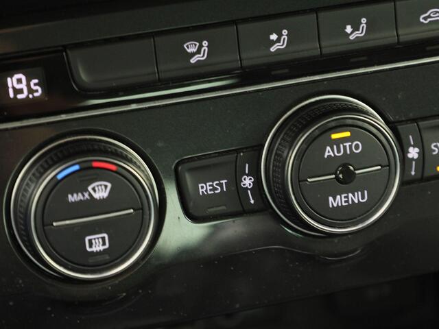 Volkswagen TIGUAN 1.4TSI/125PK Comfortline · Navigatie · Parkeersensoren · Trekhaak