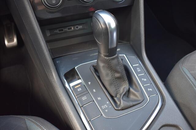 Volkswagen TIGUAN 1.5 TSI ACT Comfortline Business | Adaptieve Cruise | Stoelverwarming | Navigatie | 100% Onderhouden | 12 mnd BOVAG garantie Whatsapp 06-53188999