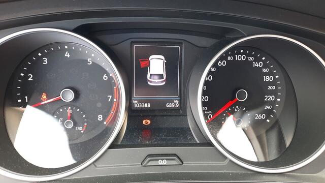 Volkswagen TIGUAN 1.4 TSI ACT Comfortline Business | Trekhaak | 1e eigenaar | VERWACHT