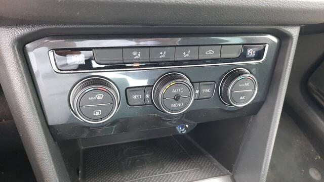 Volkswagen TIGUAN 1.4 TSI ACT Comfortline Business | Trekhaak | 1e eigenaar | VERWACHT