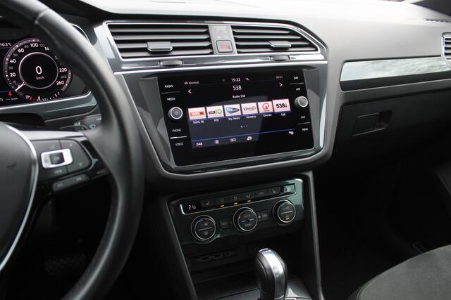 Volkswagen TIGUAN 1.4 TSI ACT Highline Bus. R-Line / Trekhaak / Panoramadak / 360Camera / 19'' / Virtual Cockpit / Apple CarPlay / DAB / Stoelverwarming / ACC