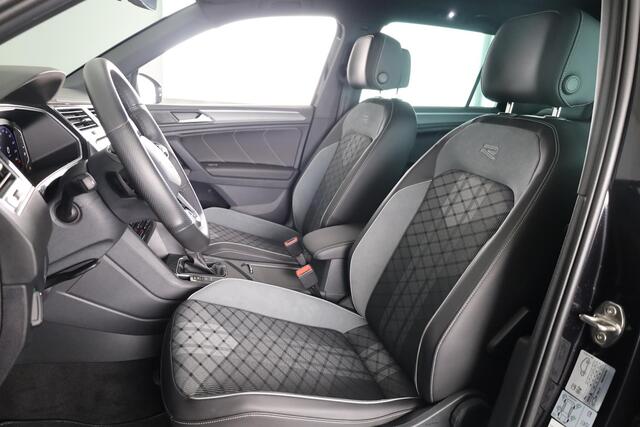 Volkswagen TIGUAN 1.5 TSI R-Line Business 150 pk Automaat (DSG) | Verlengde garantie | Navigatie | Panoramadak | Elektr. trekhaak | Parkeersensoren (Park assist) | Achteruitrijcamera | Stoelverwarming |