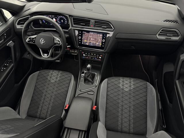 Volkswagen TIGUAN 1.5 TSI R-line Pano Trekhaak IQ Lights LED Sfeer Virtual ACC Camera Carplay Clima Navi 19"LMV PDC