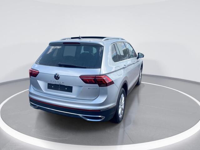 Volkswagen TIGUAN 1.4 TSI eHybrid 245pk DSG Elegance · Panoramadak ·Leer · Camera + parkeersensoren ·