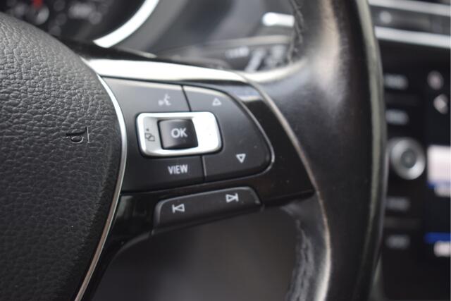 Volkswagen TIGUAN Allspace 1.5 TSI Comfortline Business 7p. Adaptive cruise, Trekhaak, Carplay, PDC, DAB