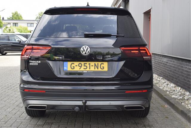 Volkswagen TIGUAN Allspace 1.5 TSI Comfortline Business 7p. Adaptive cruise, Trekhaak, Carplay, PDC, DAB
