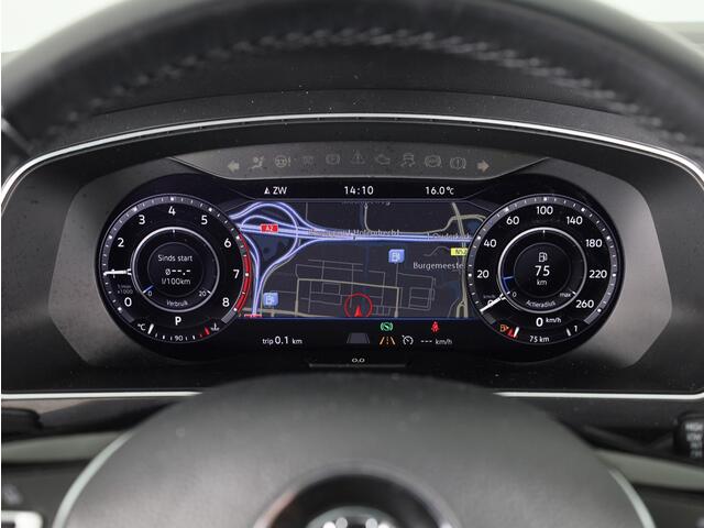 Volkswagen TIGUAN 1.4 TSI ACT Highline 150 PK | Automaat (DSG) | R-Line | Panoramadak | Stoelverwarming | Digitaal dashboard | Camera