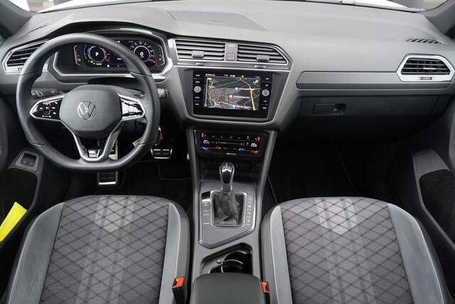 Volkswagen TIGUAN Volkswagen Tiguan 1.4TSI/245pk eHybrid R-Line Blackstyle|2022|Panoramadak|Trekhaak|MatrixLED|Virtual Cockpit|PDC+360Camera|Carplay/AndroidAuto