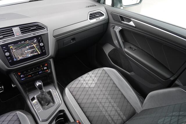 Volkswagen TIGUAN Volkswagen Tiguan 1.4TSI/245pk eHybrid R-Line Blackstyle|2022|Panoramadak|Trekhaak|MatrixLED|Virtual Cockpit|PDC+360Camera|Carplay/AndroidAuto